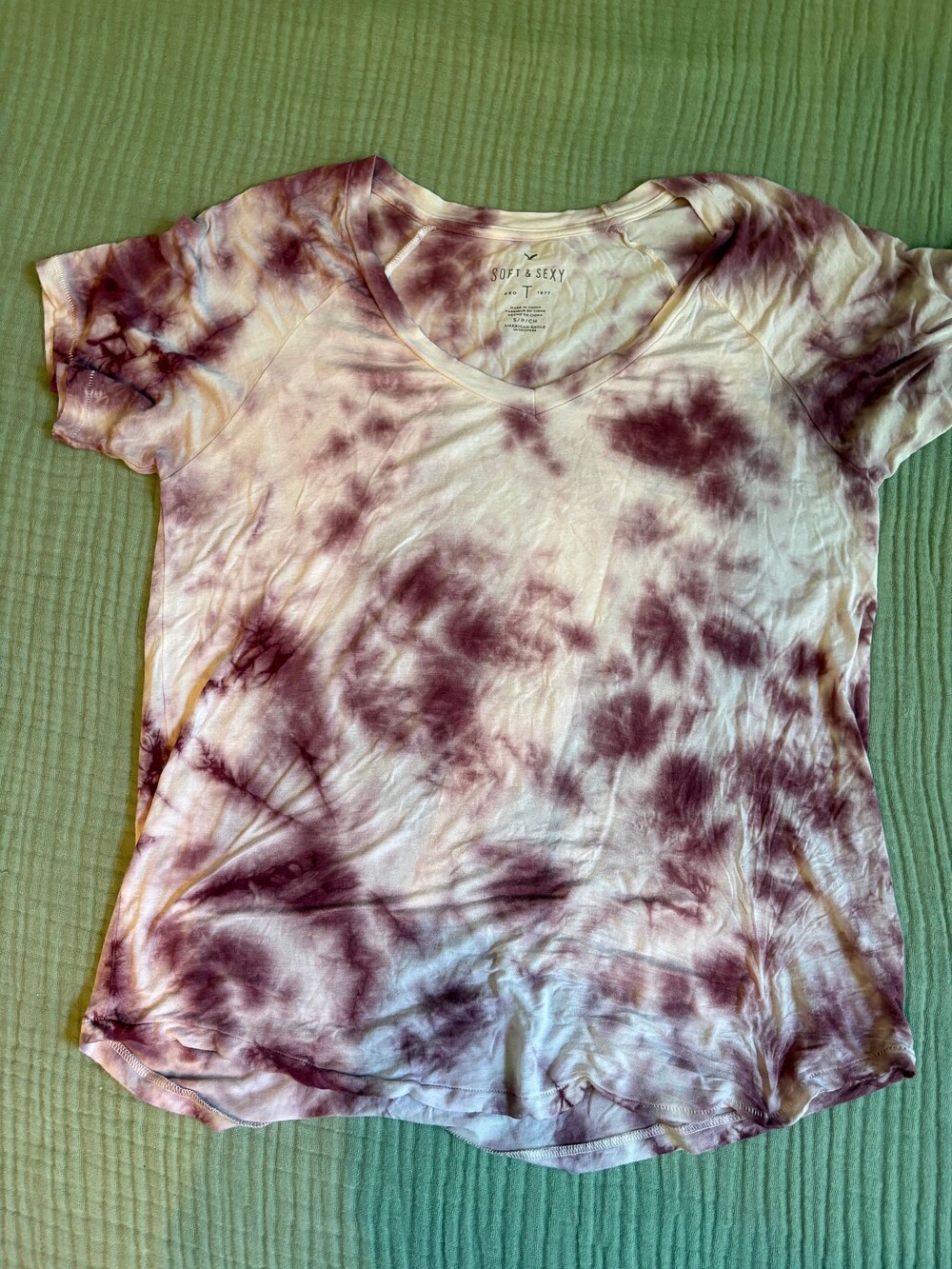 American Eagle Soft & Sexy Small Tie-Dye T-Shirt V-Neck Short Sleeve